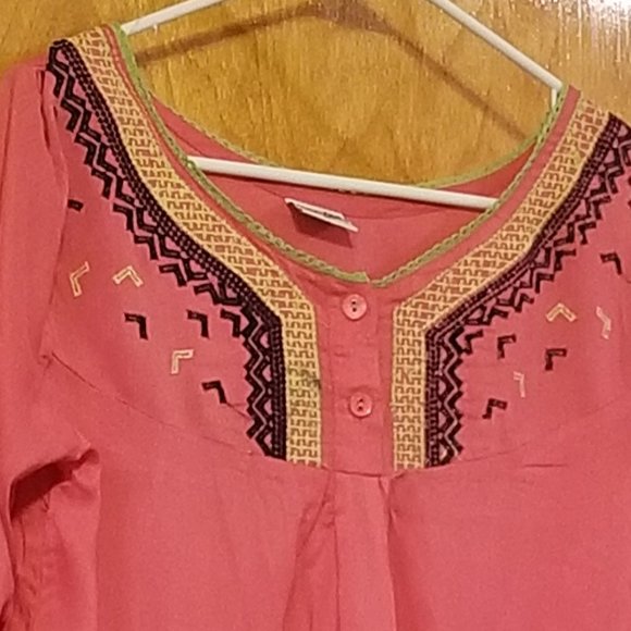 COPY - Peachy Top - Picture 9 of 10